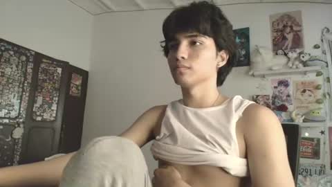 Snapshot of corey_moon chatting on July 2, 2:45 pm Corey Glenn online show from July 2, 2:45 pm