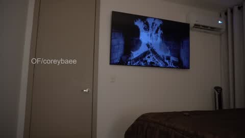 Snapshot of coreybae chatting on December 3, 6:26 am coreybae online show from December 3, 6:26 am