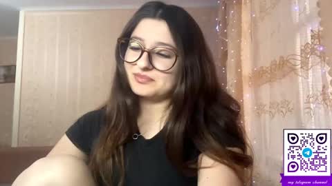 Elisheva online show from April 18, 12:31 pm