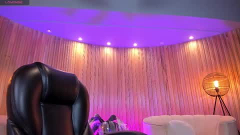 Corinne Russo online show from March 8, 4:12 am