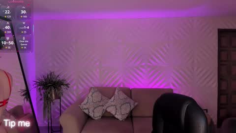 Corinne Russo online show from October 28, 4:27 am