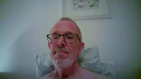 Snapshot of coriolis1957 chatting on April 18, 7:29 pm coriolis1957 online show from April 18, 7:29 pm