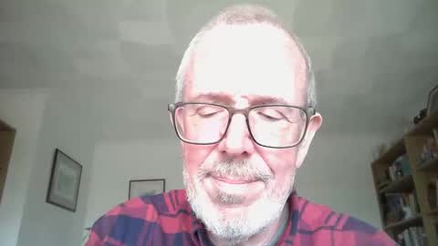Snapshot of coriolis1957 chatting on April 20, 2:20 pm coriolis1957 online show from April 20, 2:20 pm
