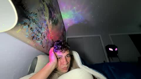 Snapshot of coronelking chatting on December 31, 4:14 pm coronelking online show from December 31, 4:14 pm