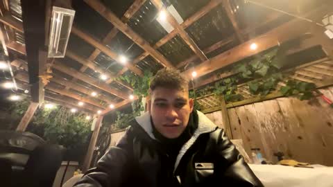 Snapshot of coronelking chatting on January 7, 1:49 am coronelking online show from January 7, 1:49 am