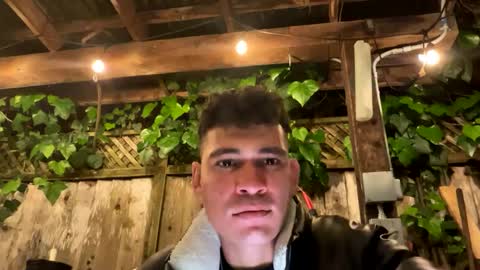 Snapshot of coronelking chatting on March 12, 3:02 am coronelking online show from March 12, 3:02 am