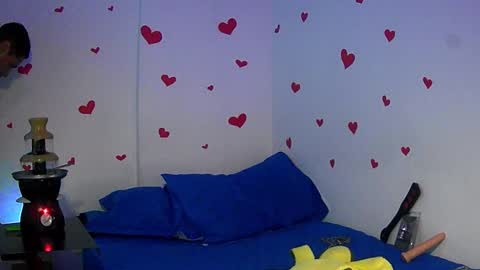 Snapshot of corvus_b chatting on February 15, 4:14 am Corvus B online show from February 15, 4:14 am