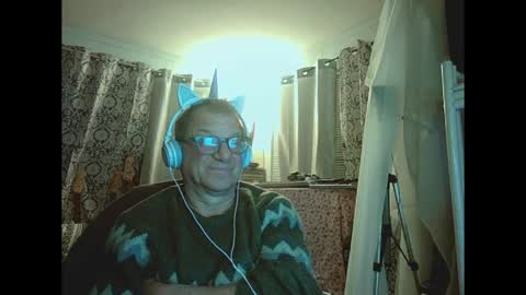 CoryAssMan online show from April 8, 10:59 am