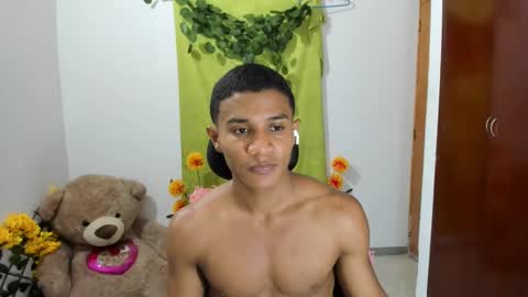 Ethan  online show from March 12, 4:51 am