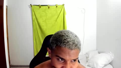 Ethan  online show from May 28, 12:30 am