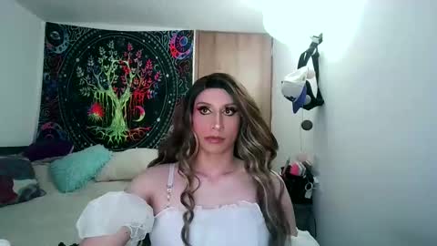 cosmic_crystal online show from February 1, 8:29 pm