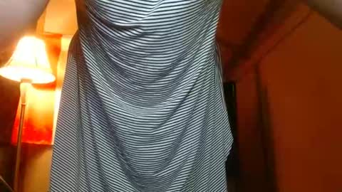 cosmicjones88 online show from January 1, 6:37 am