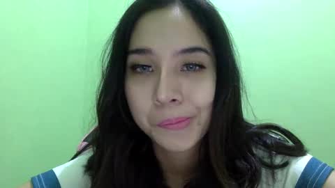 Snapshot of cottoncandygirl9898 chatting on May 3, 7:14 am Liz Gwyneth Charlota online show from May 3, 7:14 am