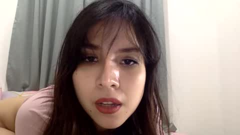 Snapshot of cottoncandygirl9898 chatting on May 26, 1:40 pm Liz Gwyneth Charlota online show from May 26, 1:40 pm