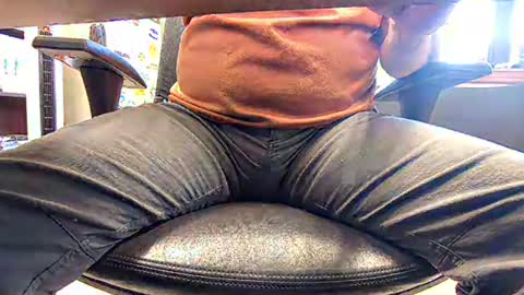 Snapshot of countryboy_10 chatting on April 10, 12:54 pm CountryBoy 10 online show from April 10, 12:54 pm