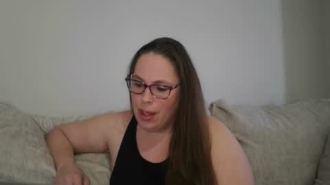 Snapshot of countrylovin2018 chatting on January 15, 2:46 pm Fallen Angel 21 online show from January 15, 2:46 pm