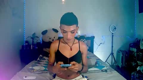 ALEXA  KIM online show from December 4, 12:20 am