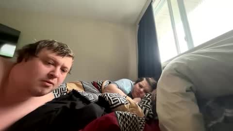 Amanda and Shawn online show from March 1, 2:52 pm