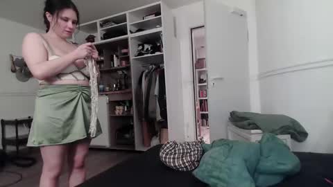 Snapshot of coupleforyou23 chatting on December 17, 2:44 am coupleforyou23 online show from December 17, 2:44 am