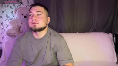 Emily  Ryan online show from October 20, 8:42 pm