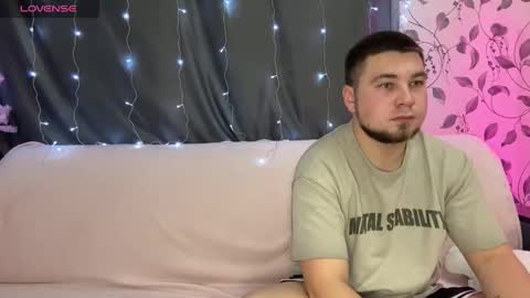 Emily  Ryan online show from December 21, 9:00 pm