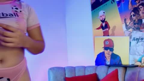 Snapshot of couplelovely_dss chatting on February 18, 9:00 pm Barby and Kenny online show from February 18, 9:00 pm