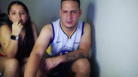 Snapshot of couplexxx5 chatting on January 16, 9:05 am luis and models online show from January 16, 9:05 am