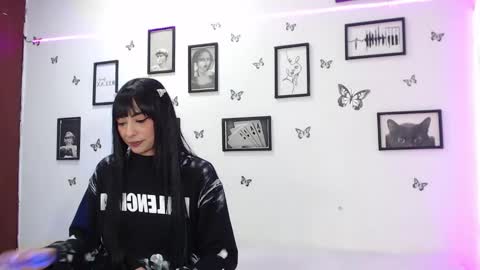 Juli and Liam online show from February 24, 7:55 am