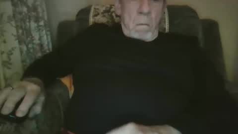 courieral1 online show from November 26, 7:09 am