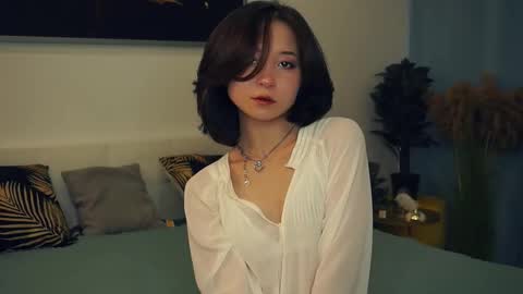 Yui online show from February 25, 7:31 am