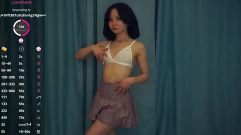 Yui online show from February 25, 1:39 pm