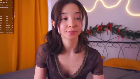 Yui online show from March 8, 7:34 am