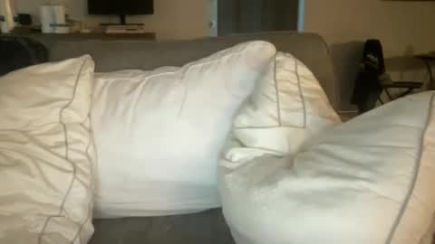 coyotecock9 online show from December 15, 10:47 pm