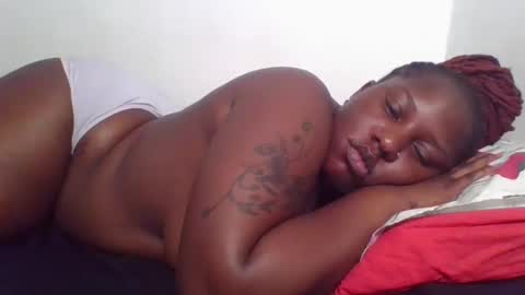 Erykah online show from December 7, 11:34 pm