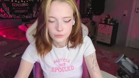 Tati online show from September 14, 6:18 pm