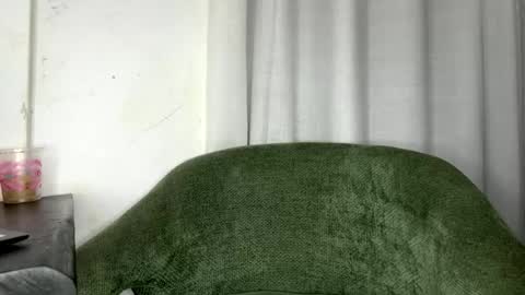 Snapshot of crave_meslowly chatting on June 21, 6:54 pm Taliee online show from June 21, 6:54 pm