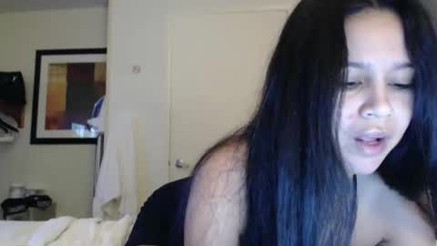 craven_d33 online show from April 17, 1:41 am