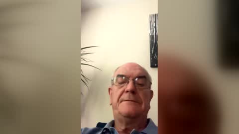 Snapshot of cravena2353 chatting on June 2, 2:19 pm cravena2353 online show from June 2, 2:19 pm