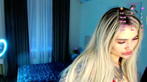 Snapshot of crazy__berry chatting on April 9, 3:39 pm Eva online show from April 9, 3:39 pm
