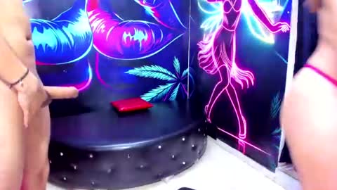 Snapshot of crazy_sexvip chatting on July 18, 11:47 am - Girl ZOE and Boy Cain online show from July 18, 11:47 am