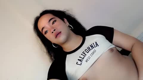 Snapshot of crazy_vixen chatting on January 4, 8:48 pm Hot Ayisha online show from January 4, 8:48 pm