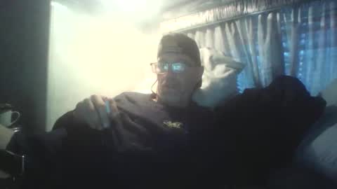 crazybuilder1 online show from December 15, 1:26 pm