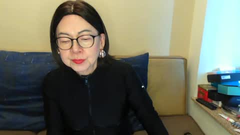 Kelly   online show from June 26, 5:34 am
