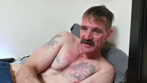 Snapshot of crazycouple1112 chatting on November 19, 6:57 am crazycouple1112 online show from November 19, 6:57 am