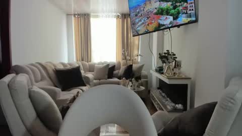 LAURA online show from November 13, 5:34 pm