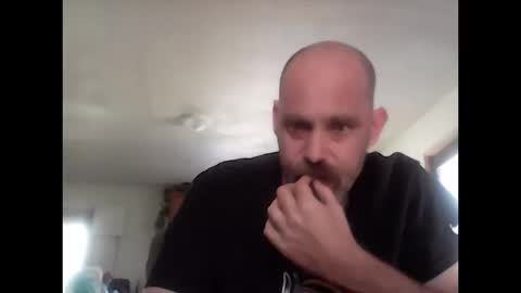 Snapshot of crazyheratic8 chatting on October 19, 8:42 pm crazyheratic8 online show from October 19, 8:42 pm