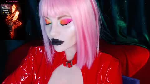 Roxy online show from December 18, 3:11 pm