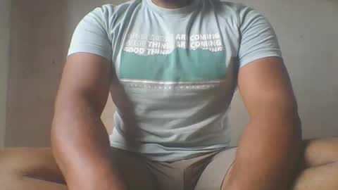 Snapshot of crazzy_booy chatting on October 25, 3:47 am crazzy_booy online show from October 25, 3:47 am