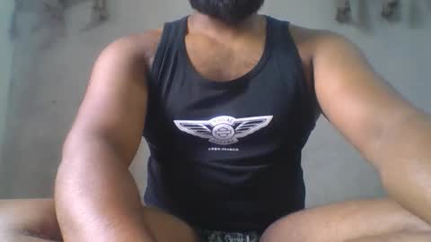 Snapshot of crazzy_booy chatting on May 27, 4:09 am crazzy_booy online show from May 27, 4:09 am