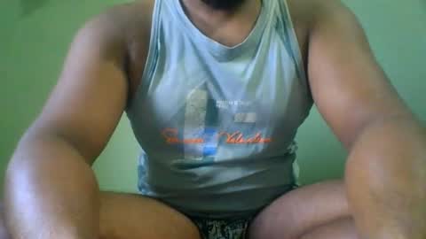 Snapshot of crazzy_booy chatting on July 28, 3:24 am crazzy_booy online show from July 28, 3:24 am